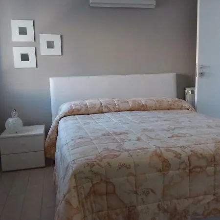 בית הארחה Mirea Mfm מסינה